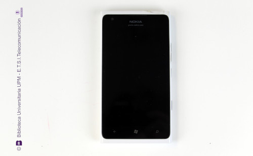 Teléfono móvil Nokia Lumia 900