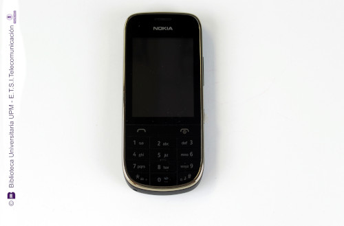 Teléfono móvil Nokia Asha 203