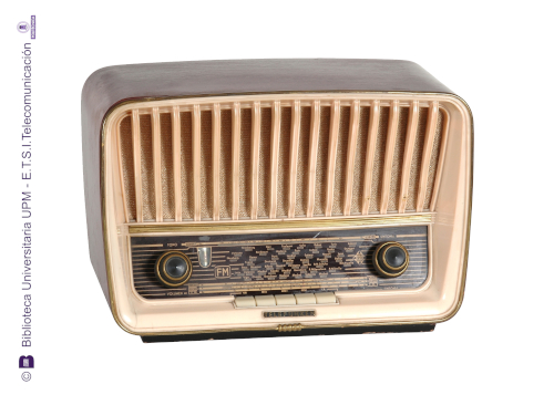 Receptor de radio Telefunken Concertina FM A-1957-FM-E