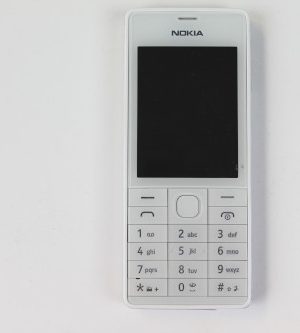 Teléfono móvil Nokia 515