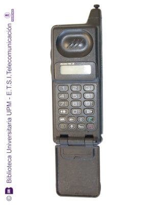 Teléfono móvil Motorola Micro Tac II [00.093]