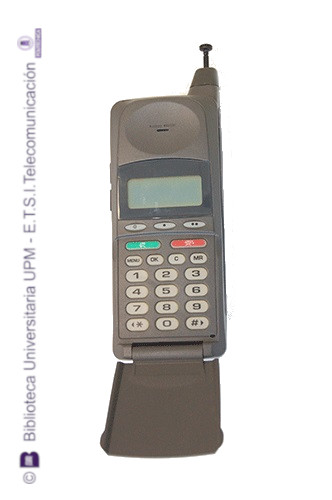 Teléfono móvil Motorola MicroTAC Dúo [00.102]