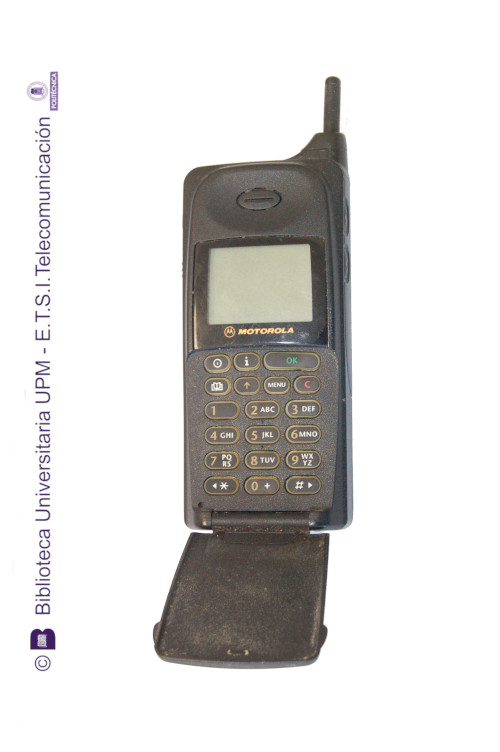 Teléfono móvil Motorola International 8700 [00.100]