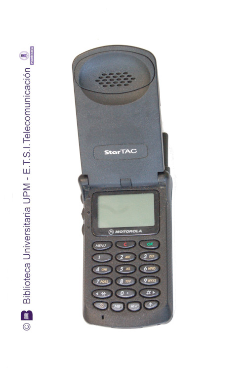 Teléfono móvil Motorola StarTAC 70 [00.104]