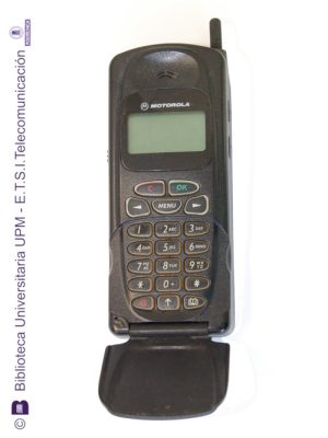 Teléfono móvil Motorola D470 [00.110]