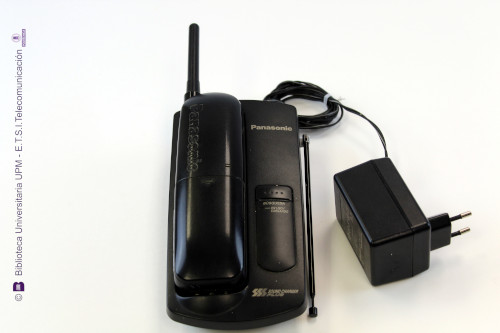 Teléfono inalámbrico Panasonic KX-TC1466LAB