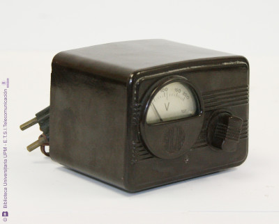 Estabilizador de tensión Salus 777-K