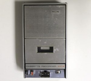 Magnetófono Philips 2202
