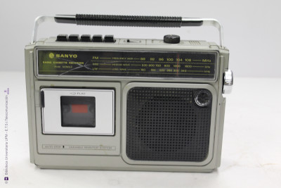 Radiocasete Sanyo M2560LZ