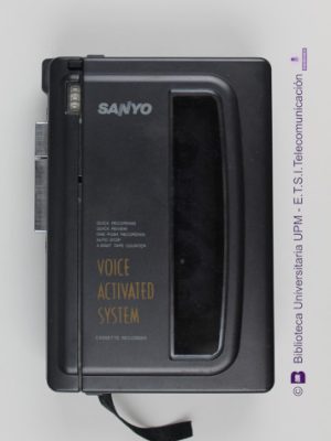 Magnetófono Sanyo M1118
