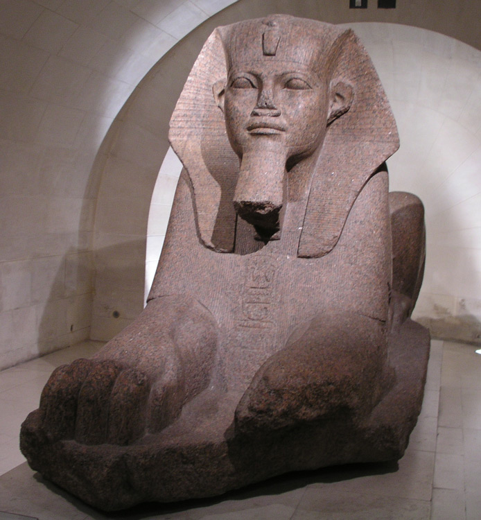 Esfinge de granito de Tanis (Museo del Louvre)